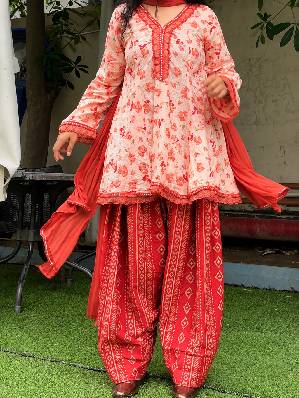 VIRAL PEACH & RUST FARSHI SET